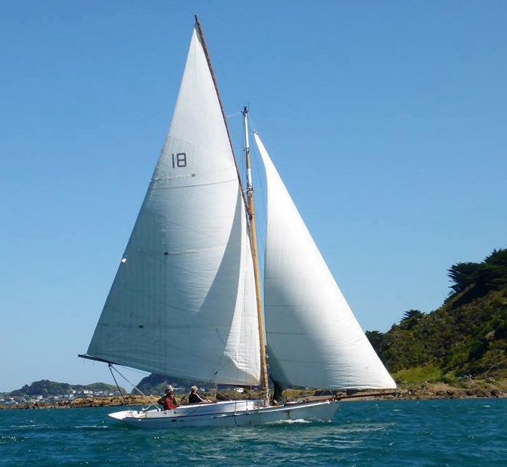 Match racing Classics style Galatea from Lizzie